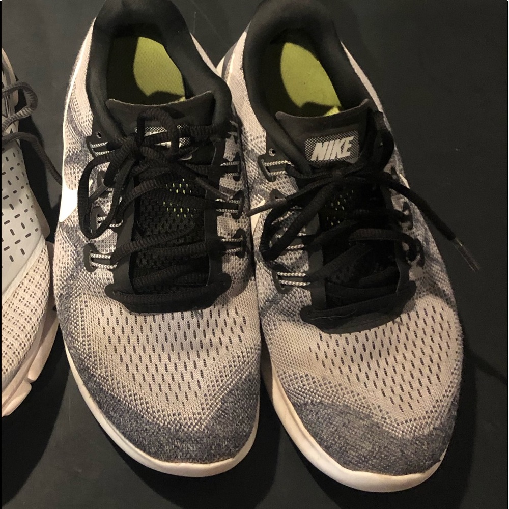 Nike shoes 8.5